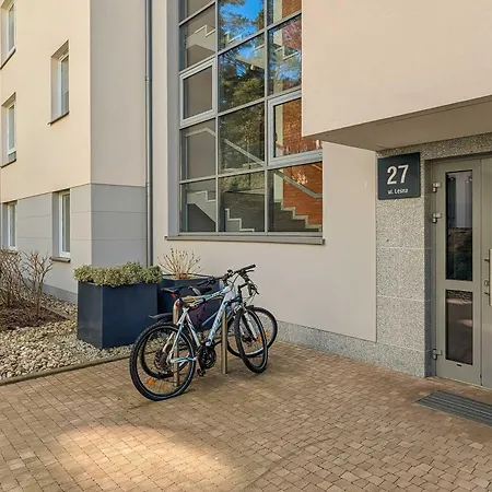 Apartment Family Lesna With Parking By Renters *