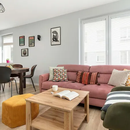 Apartment Family Lesna With Parking By Renters *