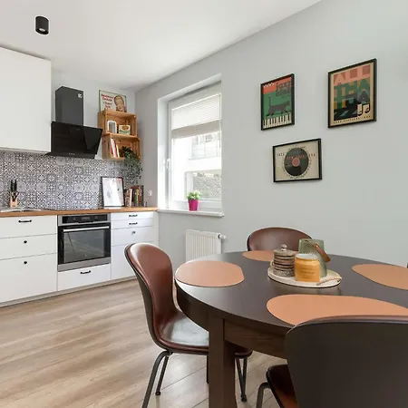 Family Lesna With Parking By Renters