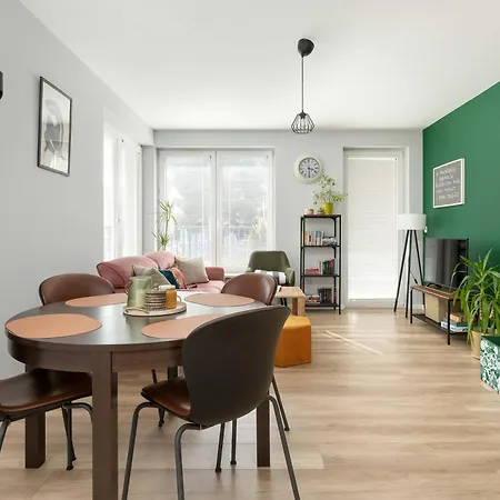 Family Lesna With Parking By Renters